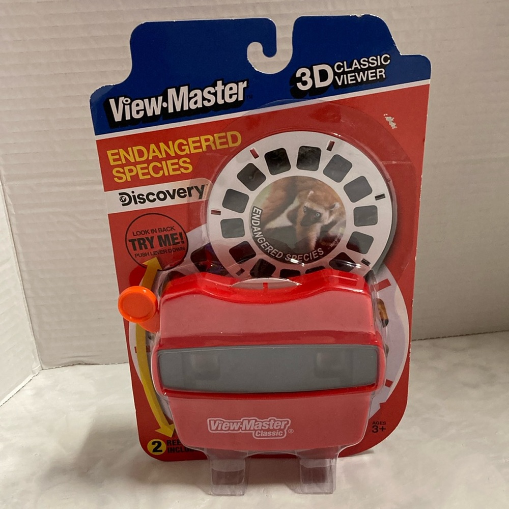 View -Master 3D Classic Viewer Endangered Species Discovery Includes 2 Reels New
